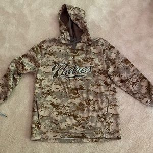 Majestic size large camouflage Padres hooded sweatshirt